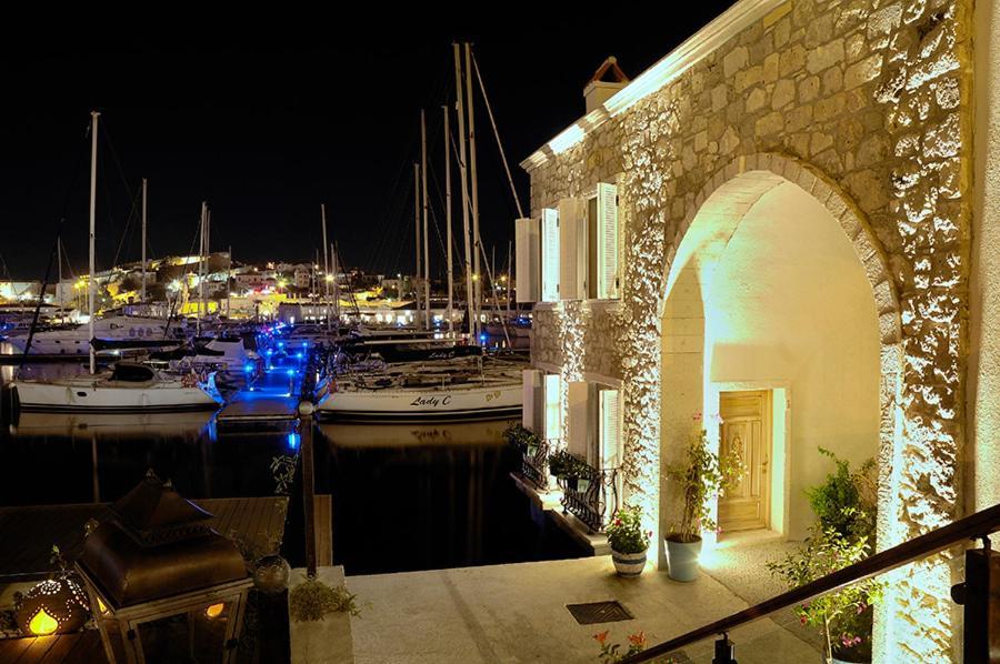 Cesme Marina Konukevi Екстериор снимка